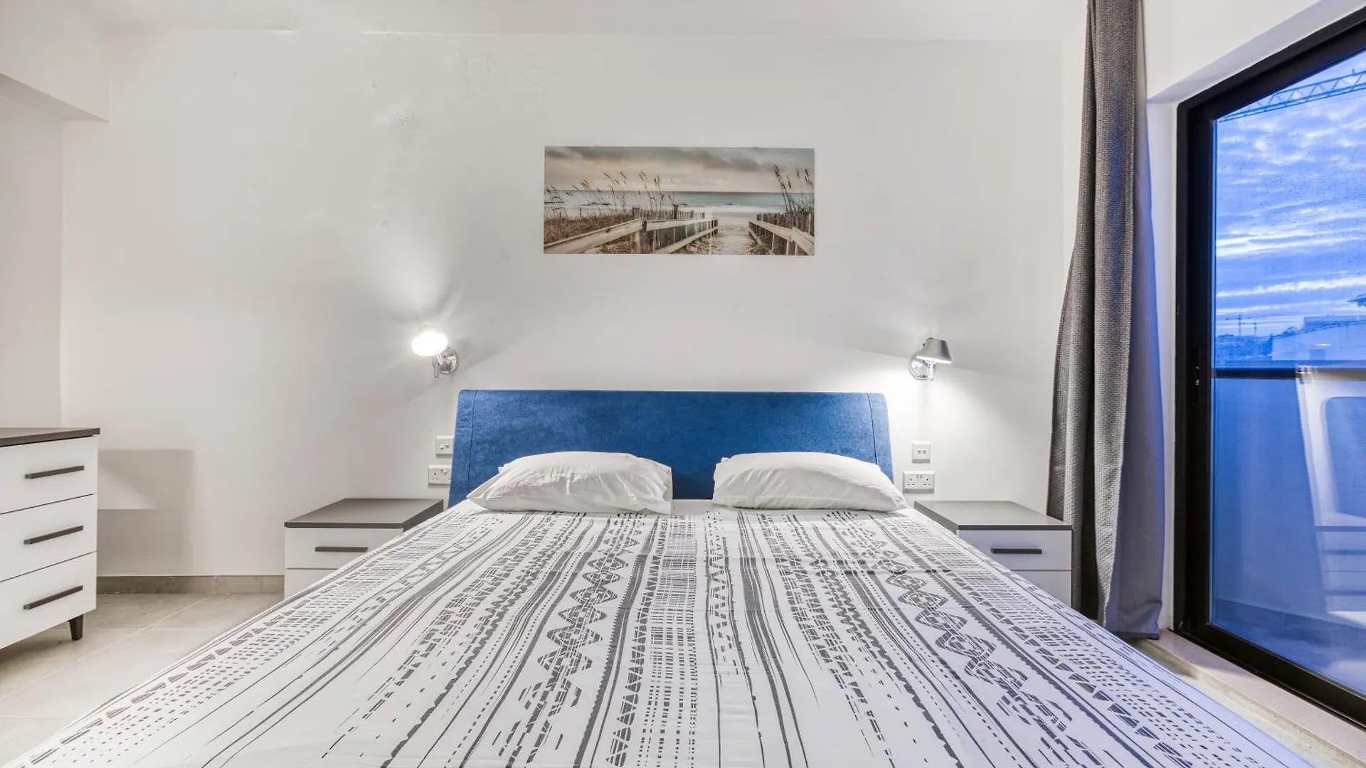 Stylish & Cosy 1Br Home With Balcony In St Julians By 360 Estates Saint Julian's