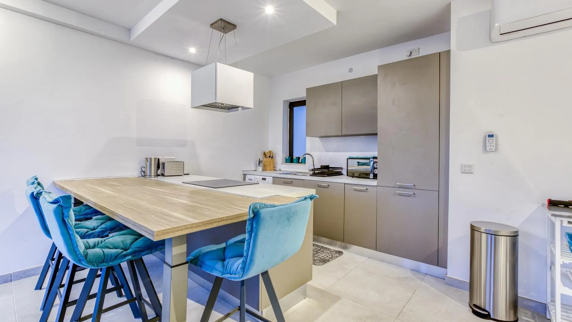 Apartment Stylish & Cosy 1Br Home With Balcony In St Julians By 360 Estates Saint Julian's