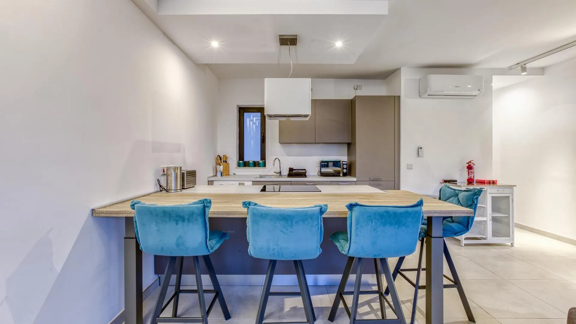 Apartment Stylish & Cosy 1Br Home With Balcony In St Julians By 360 Estates Saint Julian's Malta
