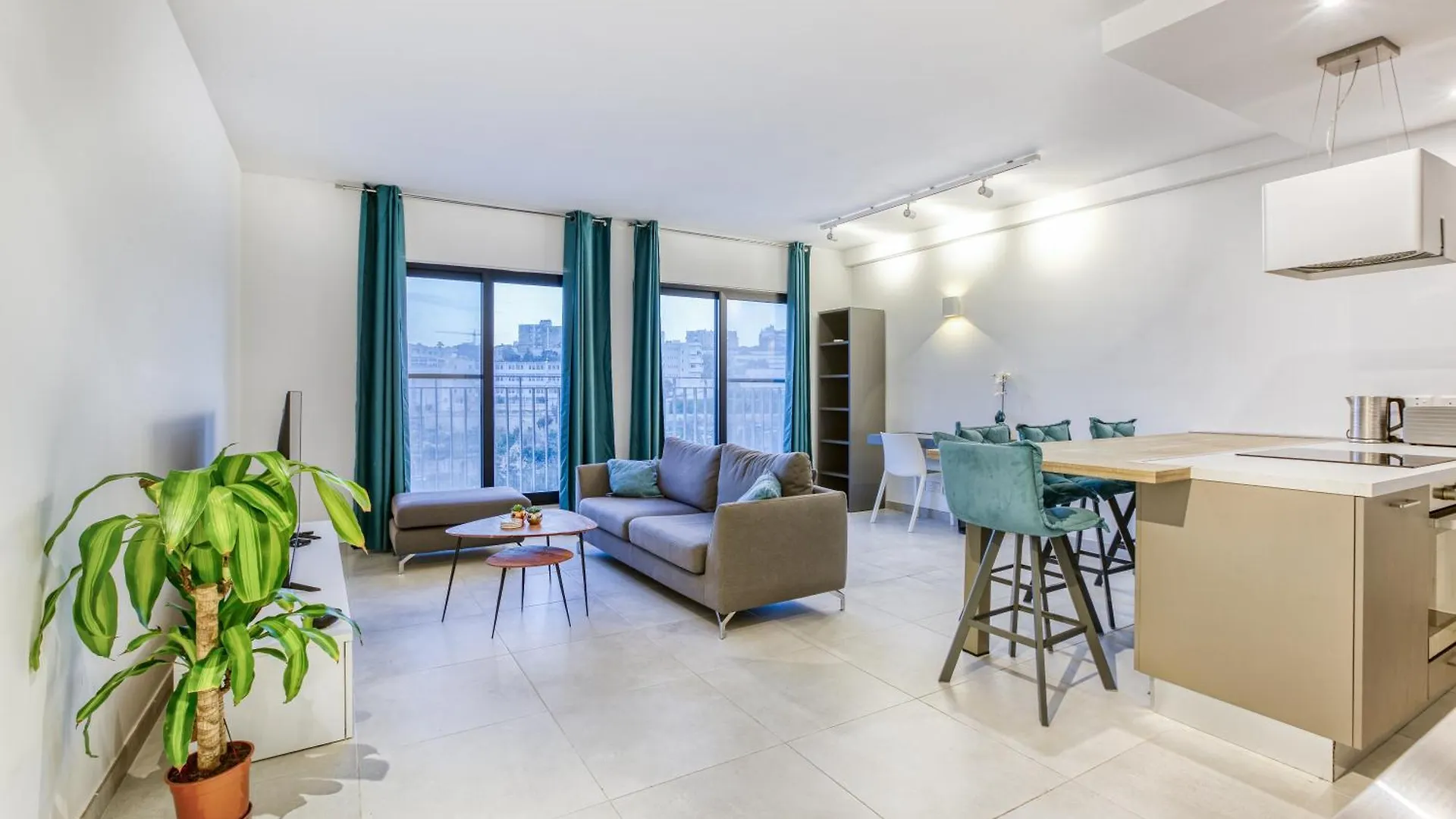 Stylish & Cosy 1Br Home With Balcony In St Julians By 360 Estates Saint Julian's